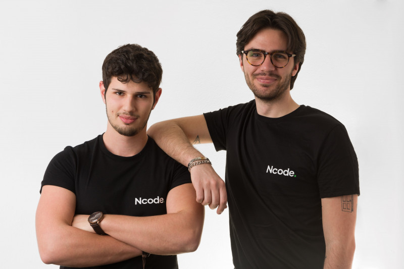 Giovani in prima fila nello sviluppo dell’innovazione. Si chiama “Ncode” (www.ncode.it) ed è la prima startup in Italia che aiuta imprenditori e professionisti a sviluppare nuove competenze per trasformare le idee in prodotti digitali senza utilizzare linguaggi di programmazione.