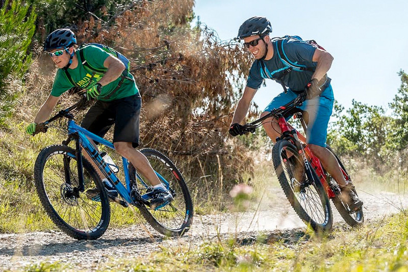 Top Bike Rent è il nuovo portale di noleggio online nato dall'esperienza di Doctorbike. Oltre al noleggio di city bike, mountain bike ed e-bikes di altissima qualità, mette a disposizione anche una serie di accessori e tante esperienze per vivere appieno l'esperienza sulle due ruote.