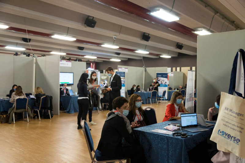 Il 20 e 21 ottobre 2021 a Pacengo di Lazise (Verona) la business community delle risorse umane si incontrerà per l’appuntamento dal vivo e in sicurezza