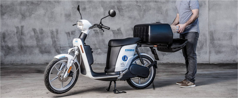 - Cooltra ha una flotta di 18.000 scooter, in otto paesi diversi, di cui 6000 destinati alla linea di business B2B- A livello globale, circa il 40% del fatturato di Cooltra deriva dal noleggio di scooter a privati, aziende e pubbliche amministrazioni. - La sua linea di business B2B è cresciuta del 30% rispetto al periodo pre-pandemia In Italia l’80% della flotta B2B di Cooltra è costituita da veicoli a zero emissioni, che punta a raggiungere il 90% entro il 2022