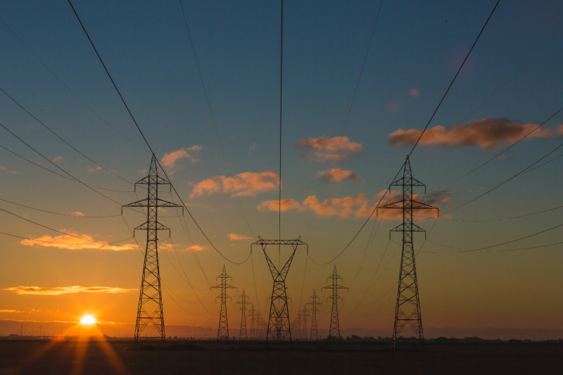 È indubbio che il sistema produttivo nazionale, si è trovato in estrema difficoltà di fronte all’aumento vertiginoso dei prezzi dell’energia: facendo fronte ad una situazione di vera emergenza che riguarda in primis le imprese energivore ma che rischia di compromettere tutto il tessuto industriale del paese, E4F ha sviluppato un nuovo servizio con lo scopo di rispondere rapidamente alle richieste di intervento per contenere i costi legati all’energia.