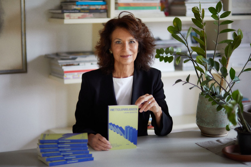 Laura Maestri, coach e docente di tecniche di Programmazione Neolinguistica spiega con professionalità e ironia le basi del buon comunicare con il libro #Metticilaparolagiusta