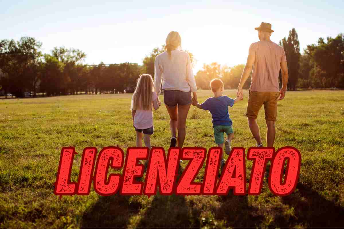 famiglia e scritta licenziato