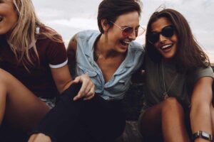 ragazze che sorridono